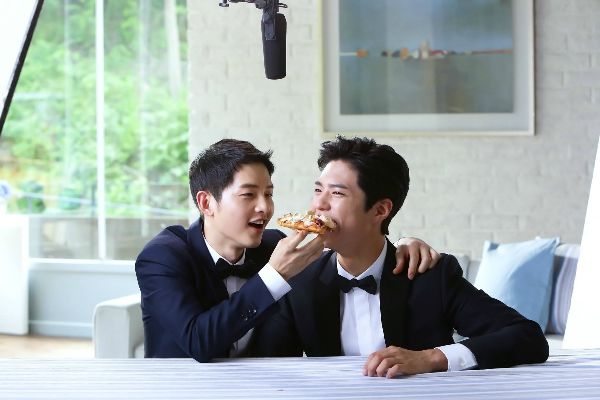 bestie dan khach moi sieu sao xu han duoc trong doi se do bo dam cuoi the ky cua song jong ki va song hye kyo