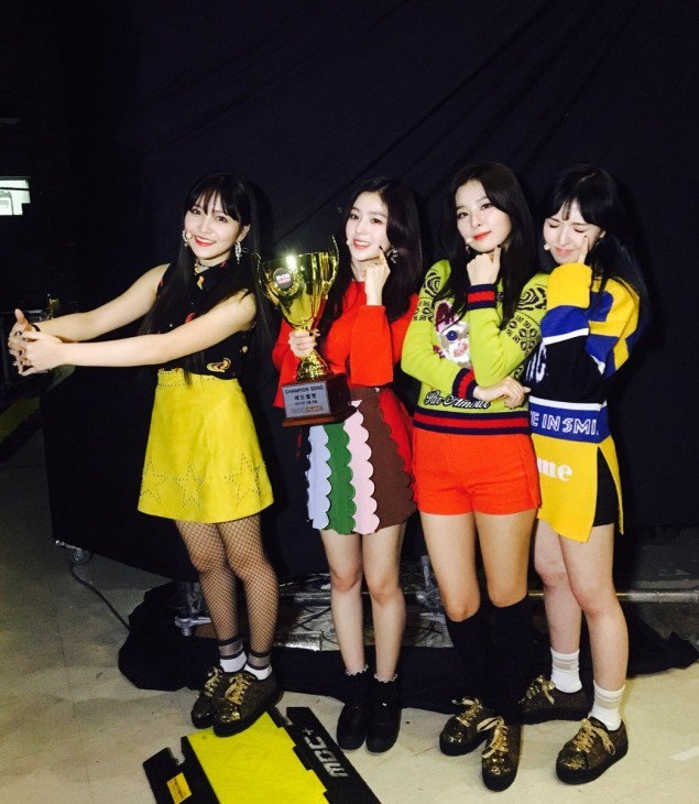bestie Red Velvet giu cho cho thanh vien vang mat