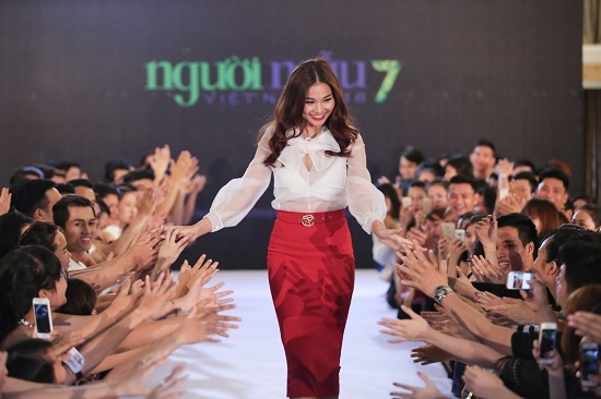 bestie nguoi mau viet