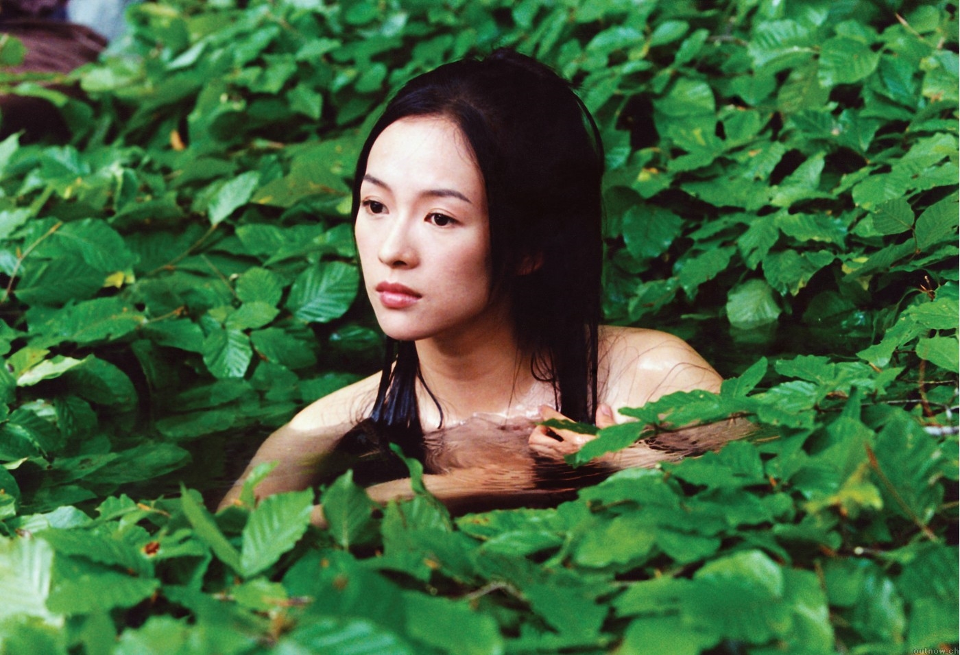 bestie canh tam nong bong my nhan chau a