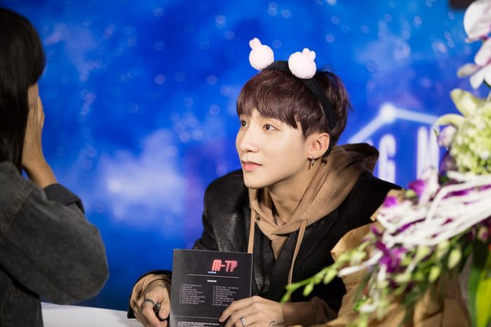 bestie sao nam hat bai nao cung thanh hit