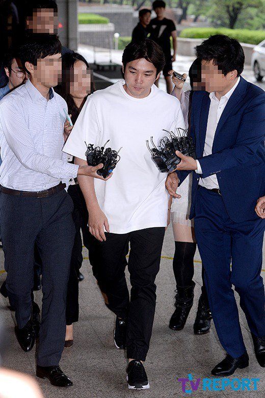 bestie Kangin bi bat vi bao hanh