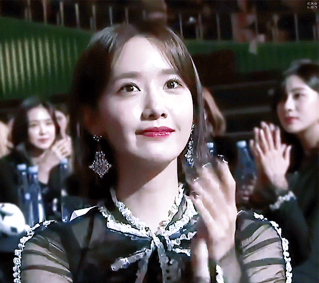 bestie Yoona dẹp khong ti vet