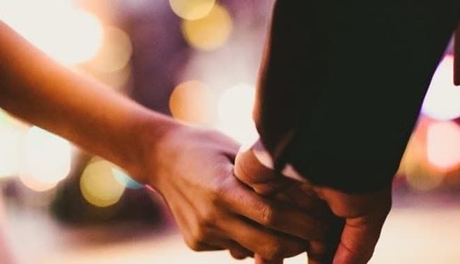7 cách thể hiện tình cảm của người đàn ông không bao giờ rời xa bạn