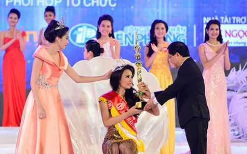 bestie hanh dong dep sao viet