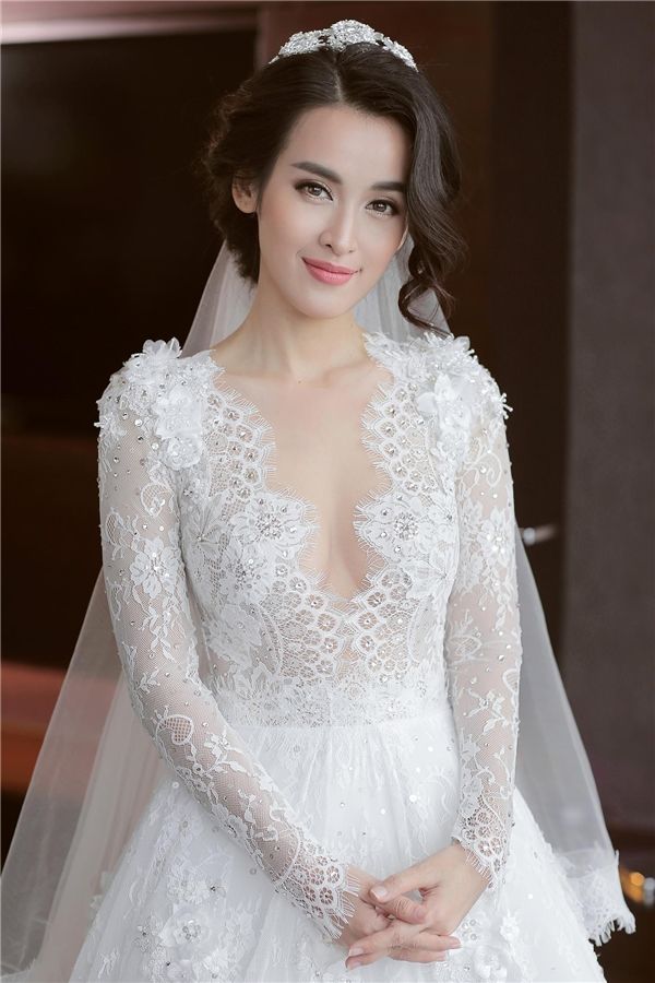 bestie vay cuoi sao viet xinh nhu cong chua