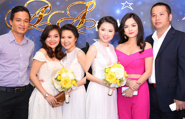 bestie nhom h.a.t ngay ay bay gio