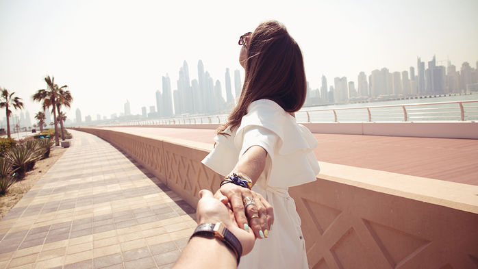 8 đặc điểm của chàng trai điên đảo vì yêu bạn