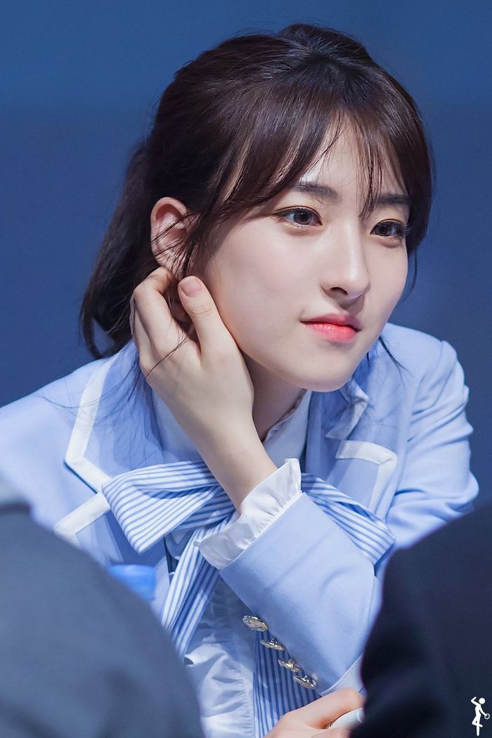 bestie idol nu co song mui cao