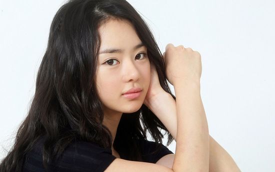 bestie sao nu Han lam dung phau thuat tham my