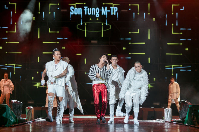 Bestie đụng hàng