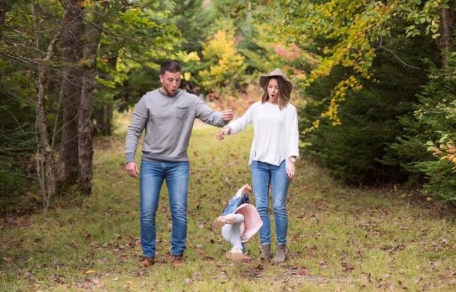 Bộ ảnh vui cho thấy làm bố mẹ chưa bao giờ dễ dàng đến thế
