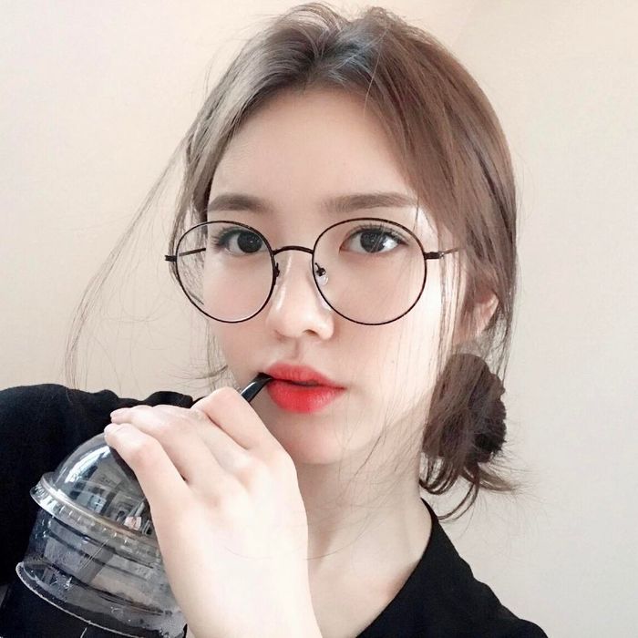 bestie cach chon mat kinh phu hop 1