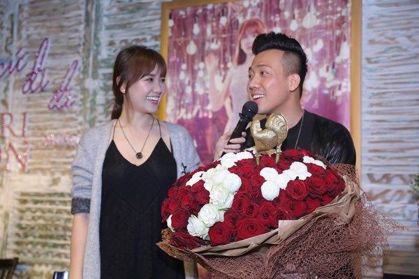 bestie Những mối tình ồn ào nhất của showbiz Việt năm 2017