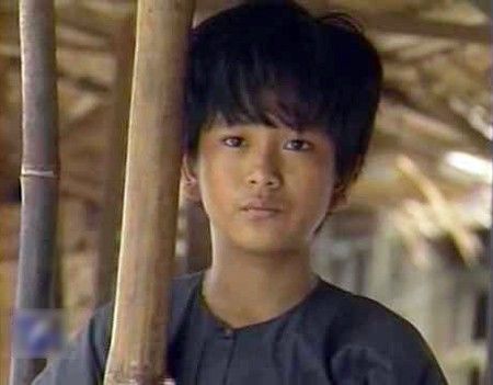 bestie dien vien nhi ngay ay bay gio