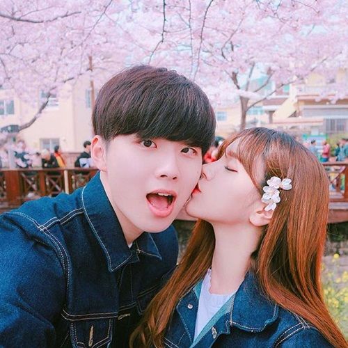 bestie-chom-sao-yeu-nhau