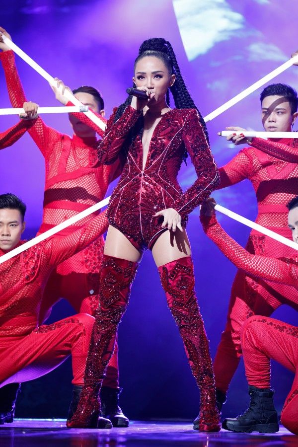 bestie sao viet ung xu dang khen ben sao han