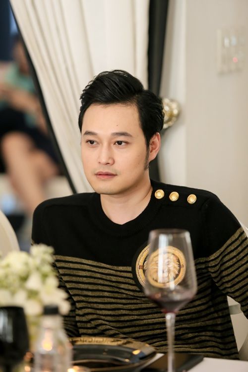 bestie sao viet co cuoc song khep kin khong nhieu ban than