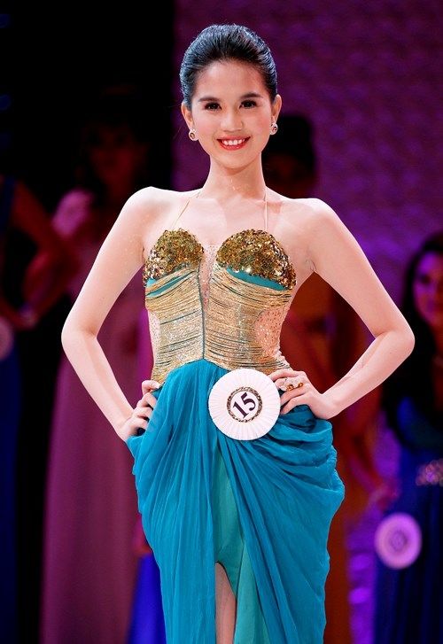 bestie sao viet lam hoa hau a hau khong ai biet