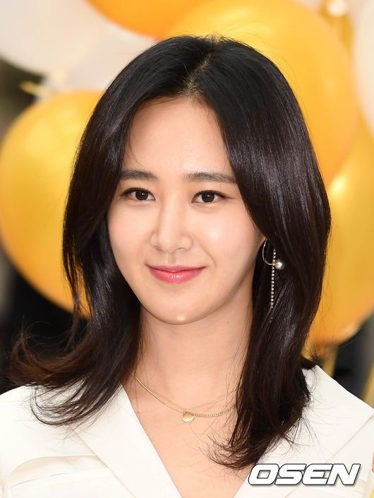 bestie Rời SM, Seohyun "thăng hạng nhan sắc", vẫn là chị em tốt với Yuri
