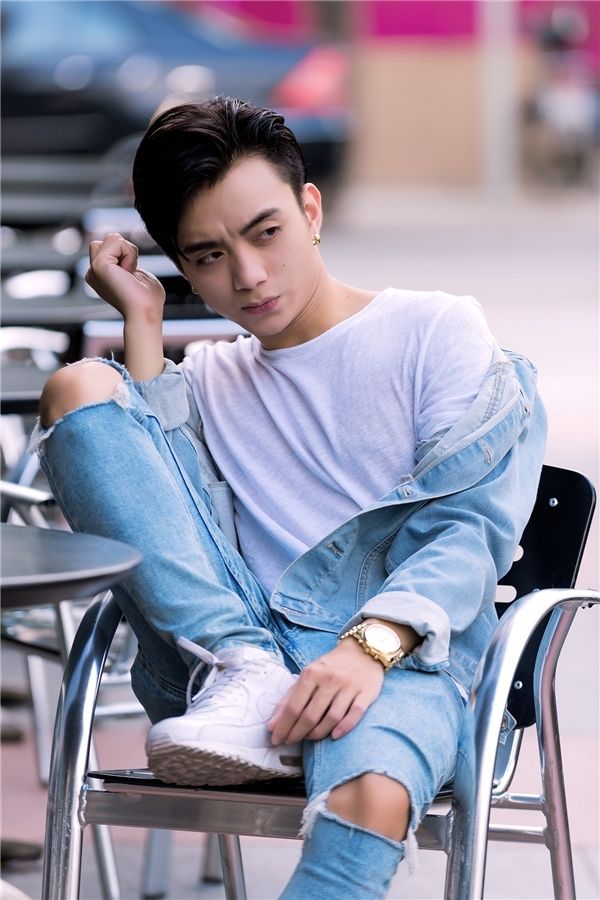bestie nghe si thu nhap khung 2017