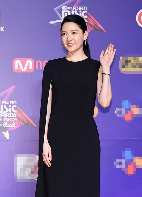bestie ngam nhin lee young ae xinh dep toi choang ngop tai mama 2017