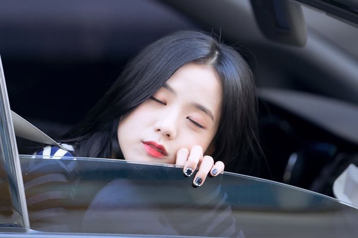 bestie khoanh khac idol kpop nham mat 4