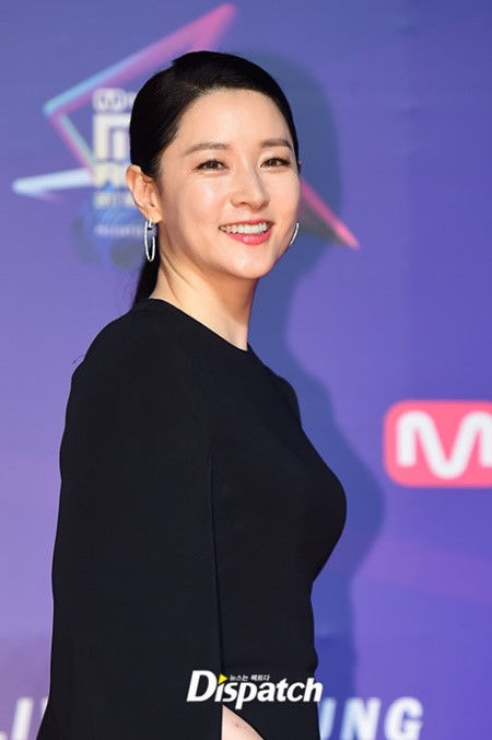 bestie ngam nhin lee young ae xinh dep toi choang ngop tai mama 2017