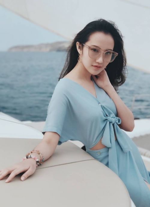bestie 5 hot girl so huu tran san bay 19