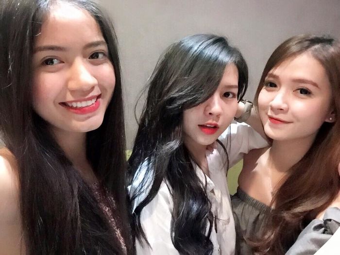 Bestie co don cung co mat tich cuc