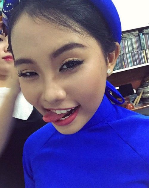 bestie sao nhi viet thay doi ngoan muc