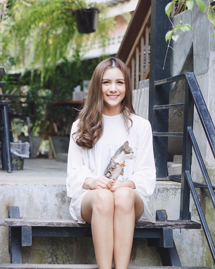 bestie nhung hot girl noi tieng nhat thai lan vua xinh dep lai tai nang het phan nguoi khac