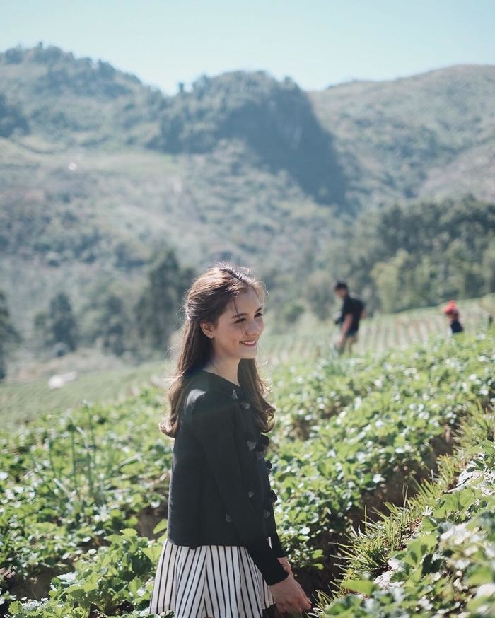 bestie nhung hot girl noi tieng nhat thai lan vua xinh dep lai tai nang het phan nguoi khac