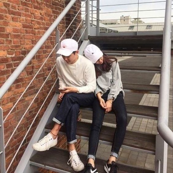 Bestie - 10 dau hieu to cao anh ay dang lua doi ban