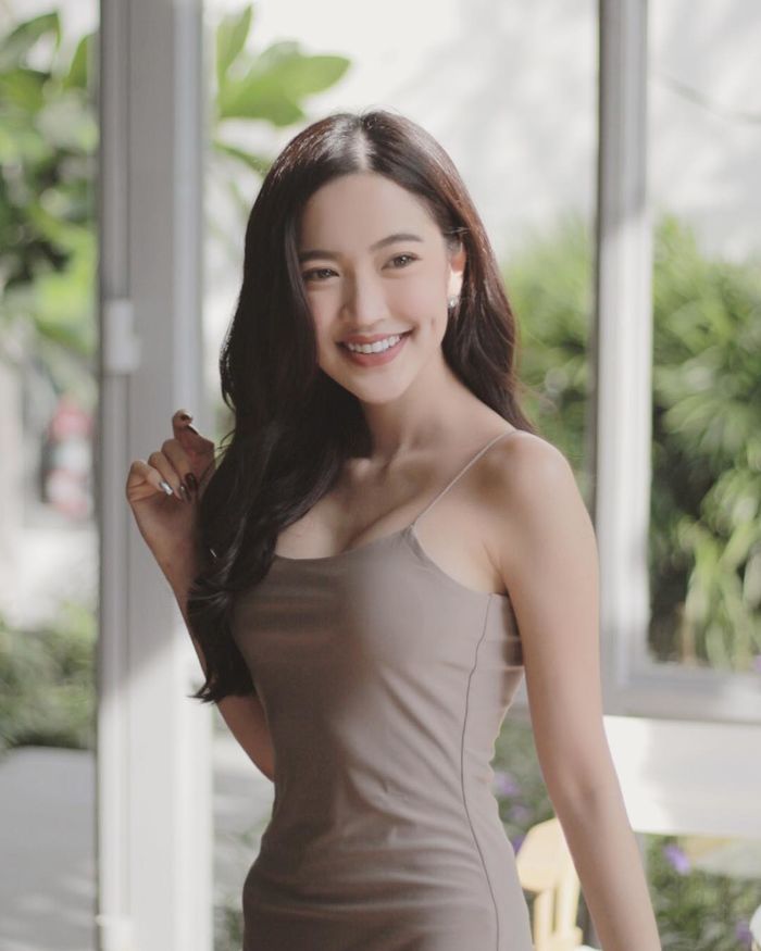 bestie nhung hot girl noi tieng nhat thai lan vua xinh dep lai tai nang het phan nguoi khac