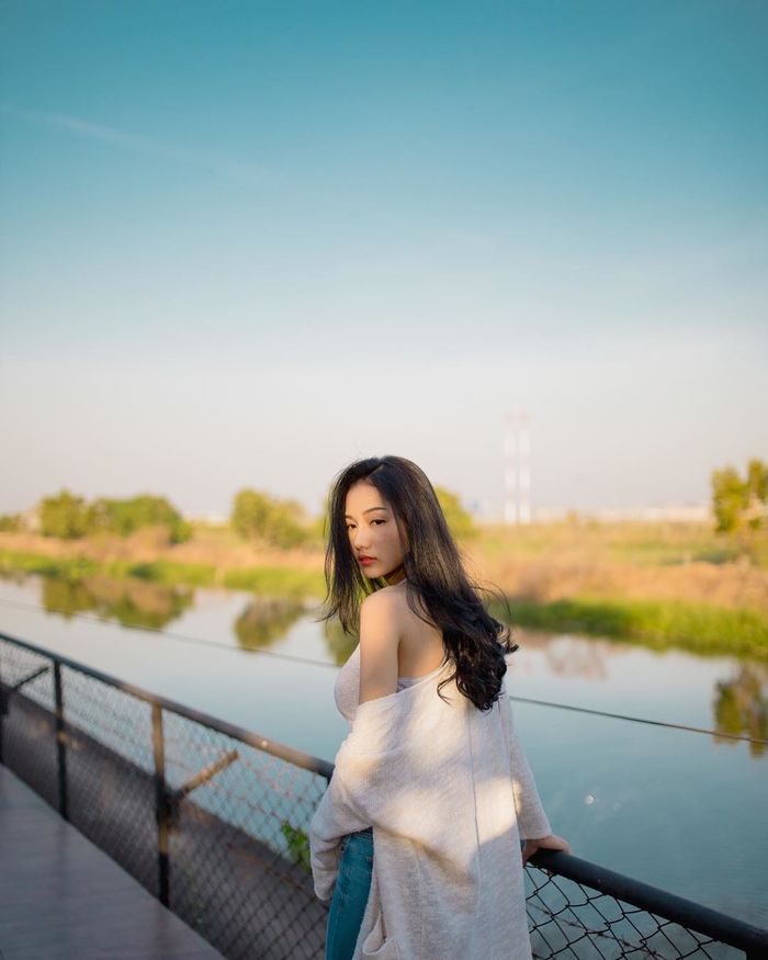 bestie nhung hot girl noi tieng nhat thai lan vua xinh dep lai tai nang het phan nguoi khac