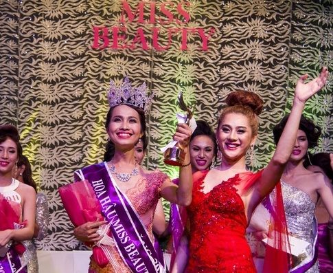 Người đẹp chuyển giới Việt thử sức tại các cuộc thi nhan sắc