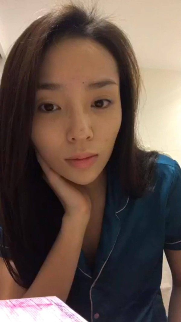 bestie nhan sac mat moc hoa hau viet