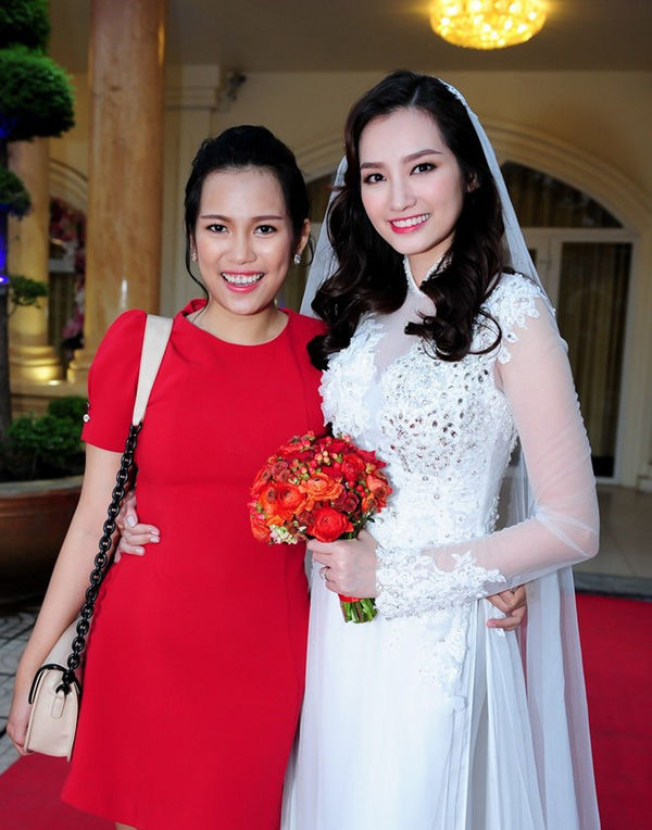 bestie nhan sac em gai hoa hau Viet
