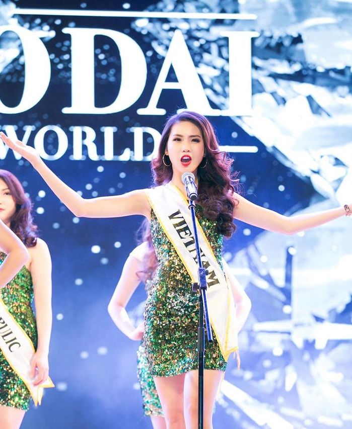bestie hoa hau dep nhat 2 nam qua