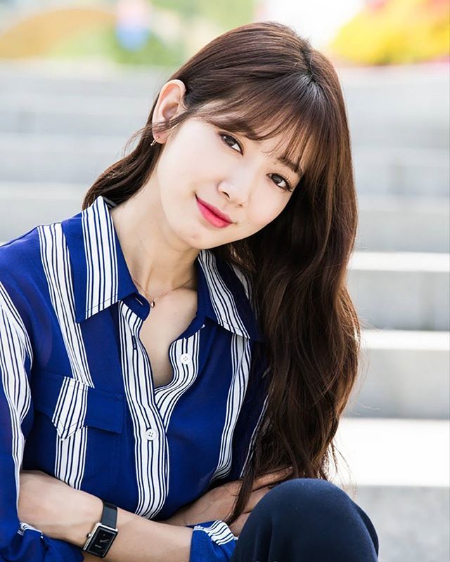bestie nhung mau toc duoc sao nu han me tit 2