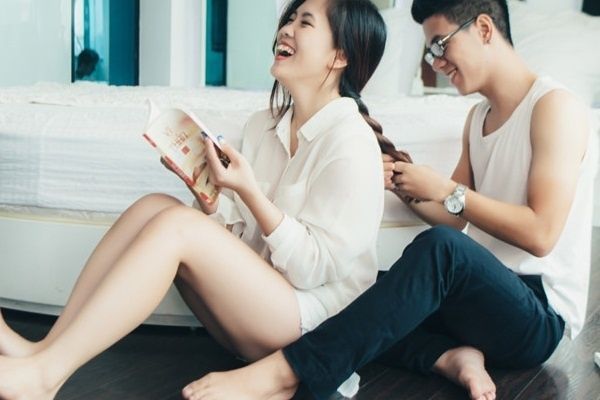 Sao cứ mãi hoài niệm về một người vốn dĩ đã không còn yêu bạn nữa?