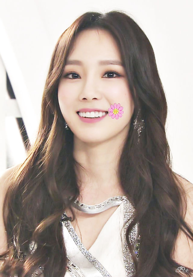Taeyeon (SNSD)