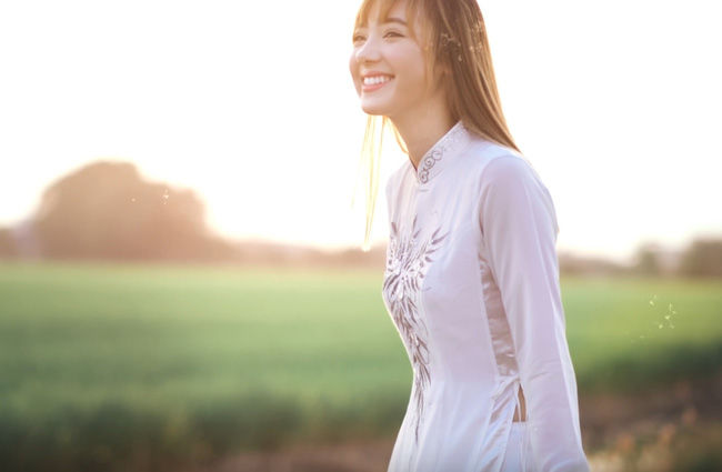 bestie nhung hot girl noi tieng nhat thai lan vua xinh dep lai tai nang het phan nguoi khac