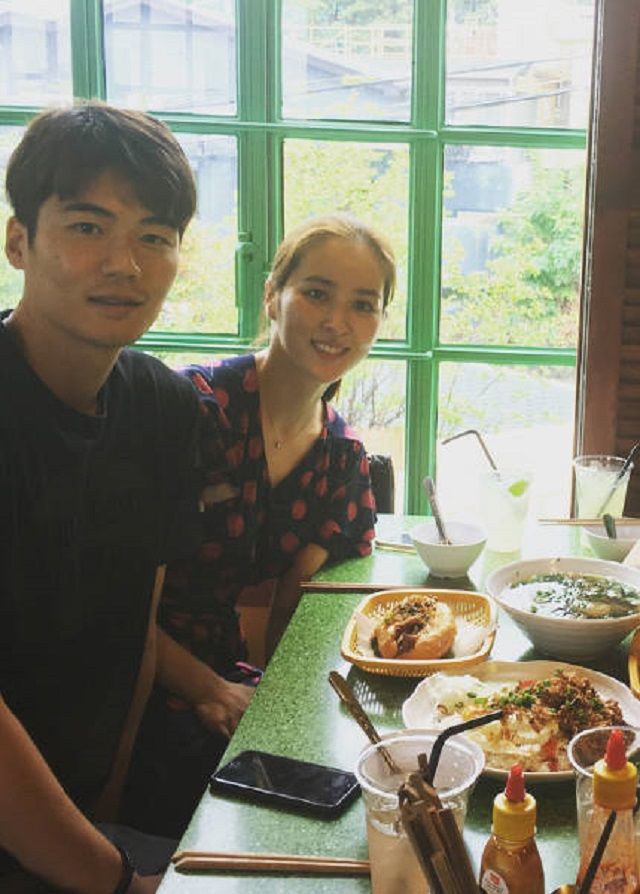 bestie chuyen tinh my nu cau thu noi tieng
