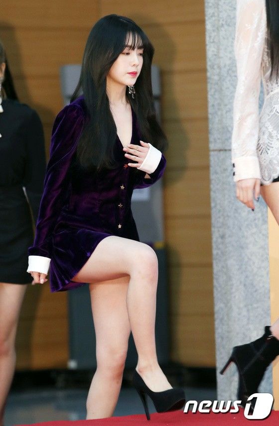 bestie style tham do cua nu sao han ngay nay che truoc chan sau vi vay sieu ngan