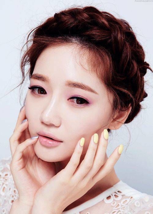 bestie Tóc buộc nửa với phụ kiện