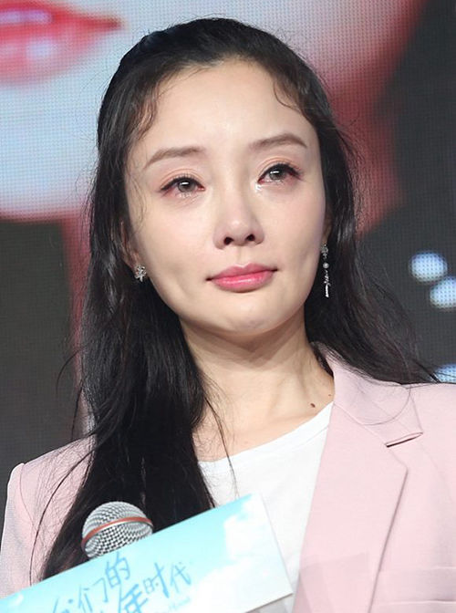 bestie truoc lum xum ngoai hinh ty tieu lo tung lo anh tham hoa dao keo