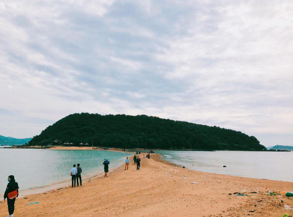 bestie nhung dia diem song ao o phu yen