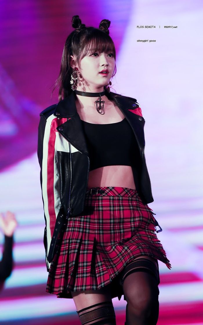 Bestie dong phuc nu sinh sexy cua sao Han